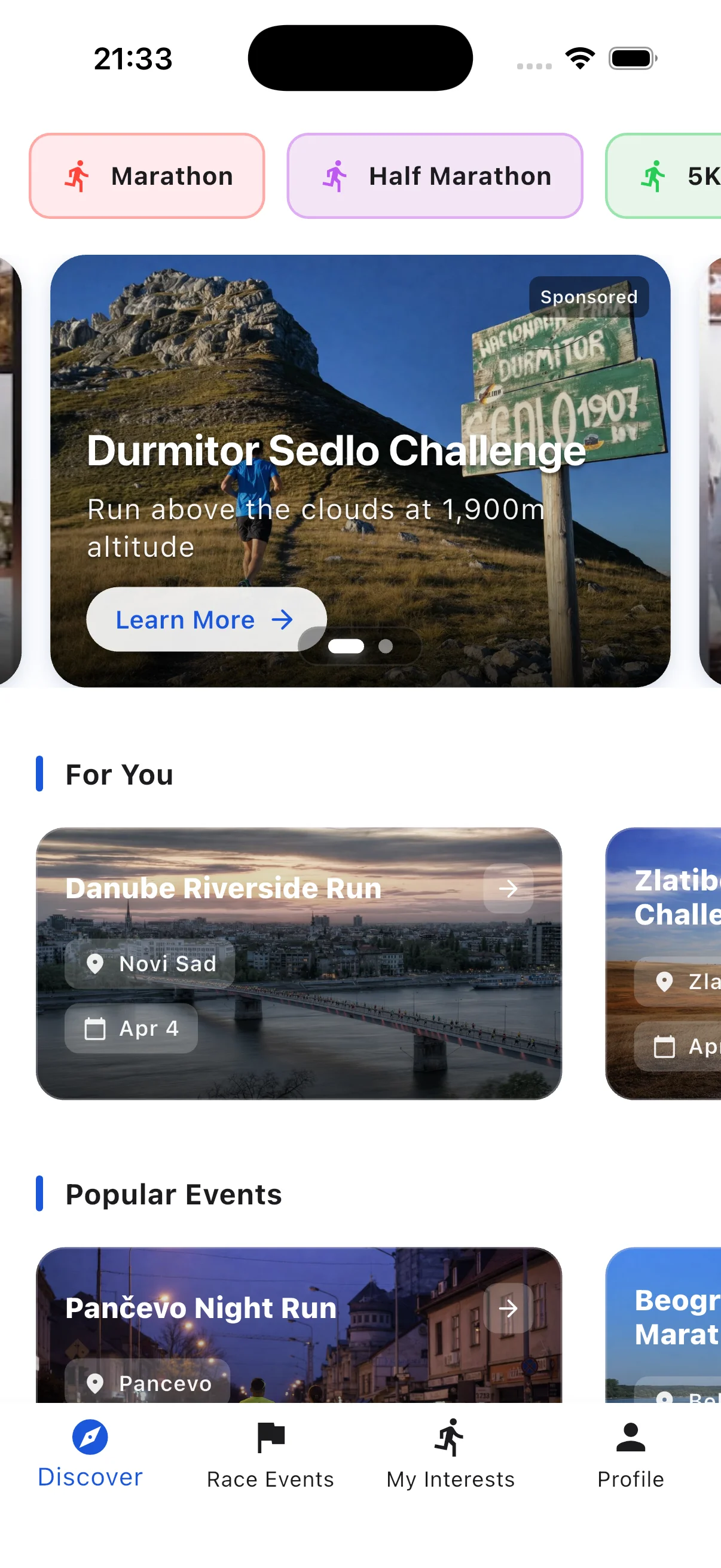 Runqo app discover screen showing nearby races on a map